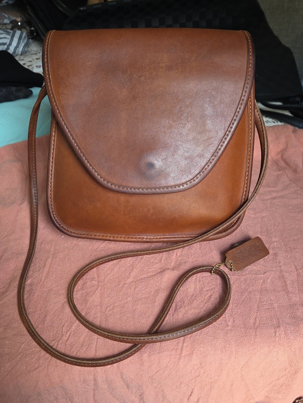 Vintage Coach Lindsay Crossbody Bag in British Tan Leather